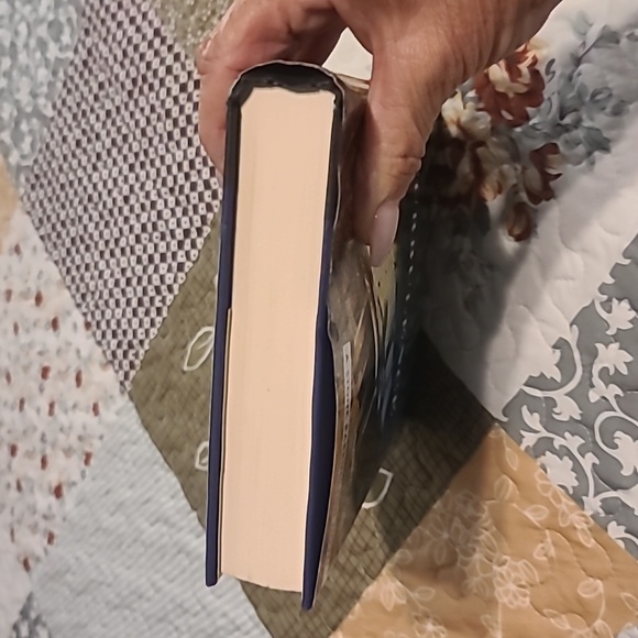 Stuart Woods Book - Picture 3 of 4